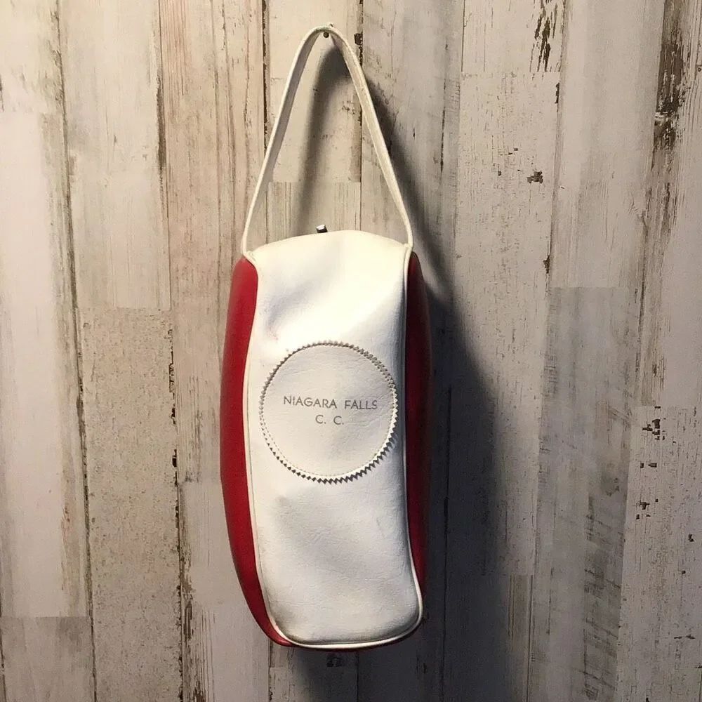 Vintage Niagara Falls, red and white carry case